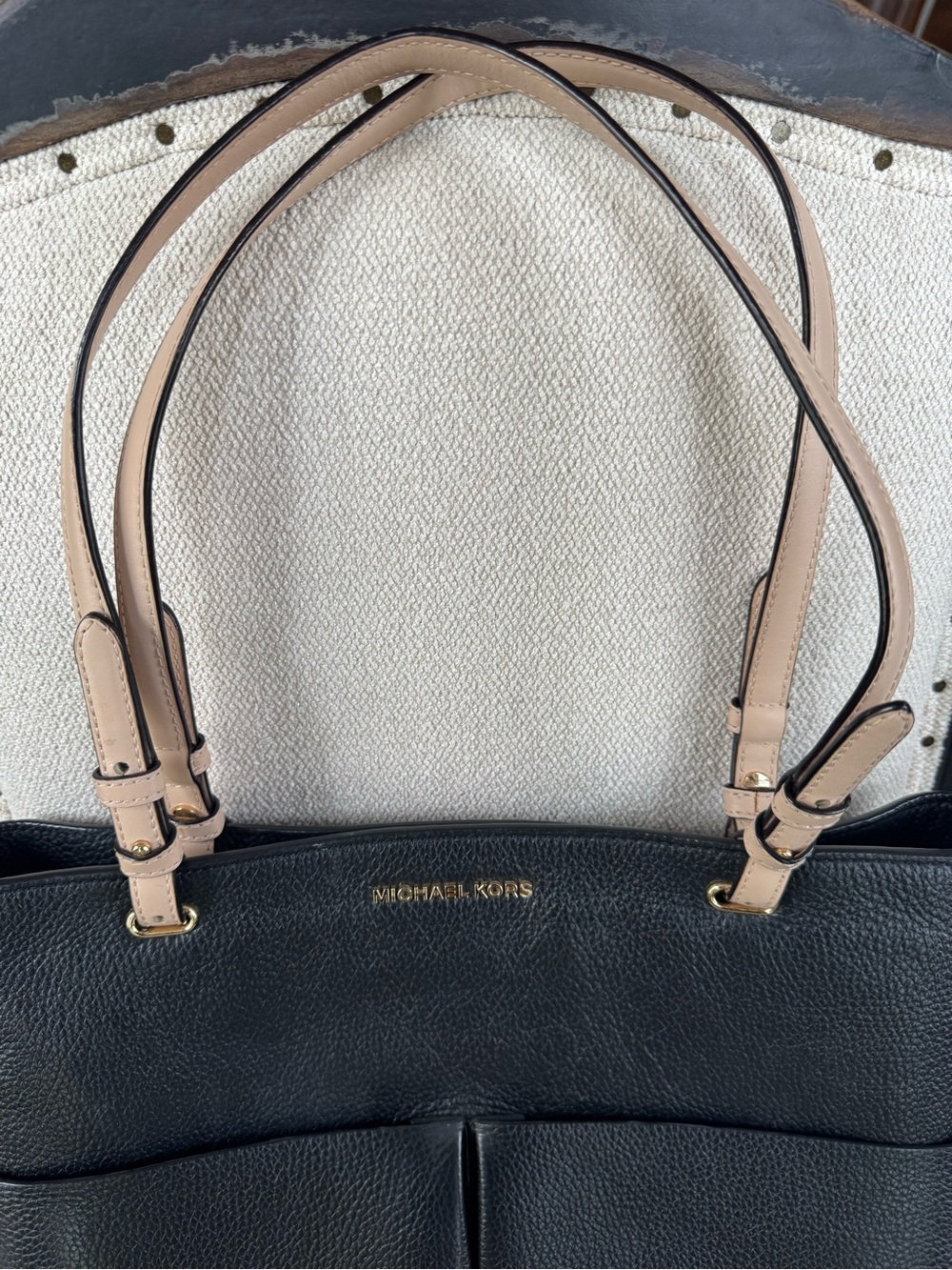 Michael Kors Bedford Medium Black Leather Pocket Tote with Nude Straps - Picture 4 of 9